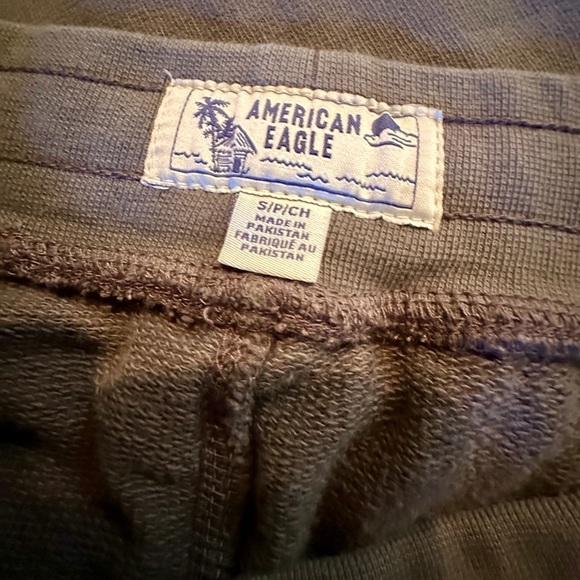 AMERICAN EAGLE, NWOT, WOMENS, ATHLETIC SHORTS WITH STRETCH WAIST. SIZE S/P - Picture 4 of 4